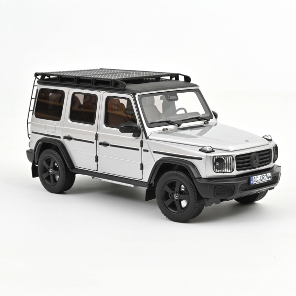 Mercedes Benz G Klasse 2024 Iridiumsilber 1:18 Modellauto Norev 183030