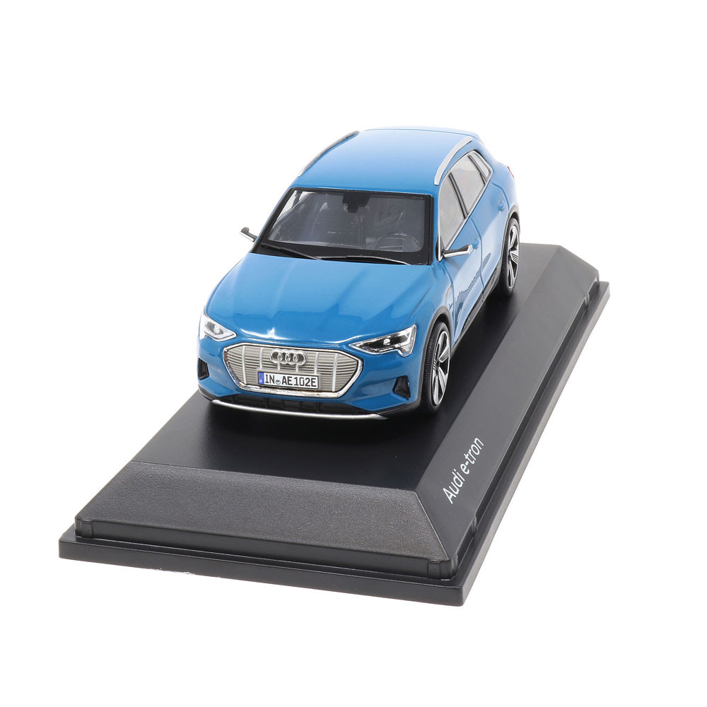 Audi e-Tron 1:43 Antiguablau