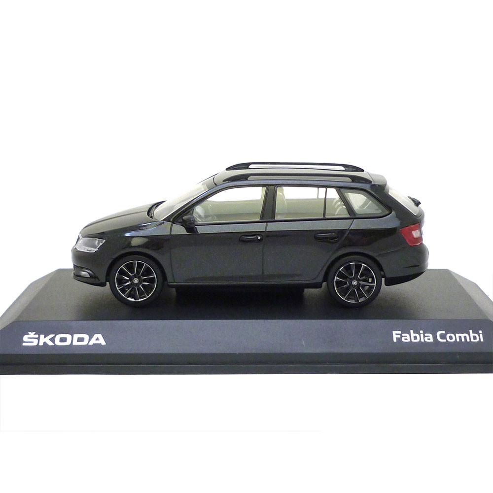 Skoda Fabia Combi III 1:43 Black Magic 6v9099300 f9r voiture miniature miniature noir