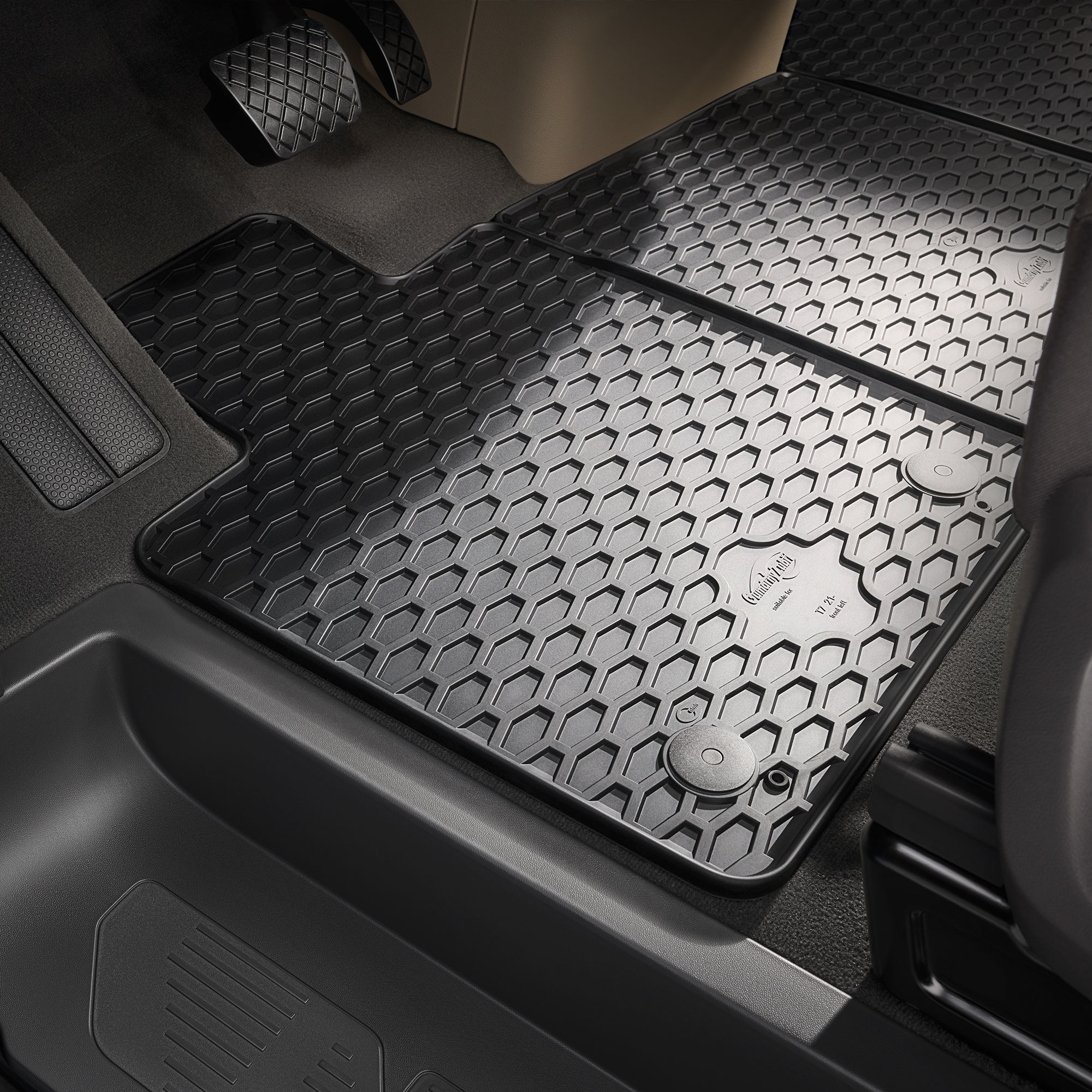 Gummifußmatte oder Allwetterfußmatte von VW Nfz Zubehör für Ihren VW T7  Innenraumschutz - Mit VW Nfz Zubehör praktische Schutzlösungen entdecken in