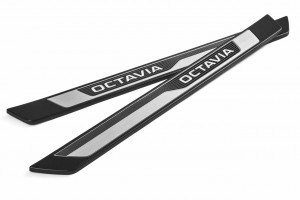 Skoda Octavia Beleuchtetes Einstiegsleisten Set 5E3071300
