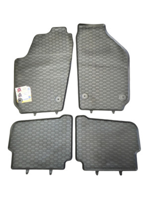 Gummimatten 4 tlg. Fussmatten kompatibel mit Fox Polo Fabia Cordoba 910/4C