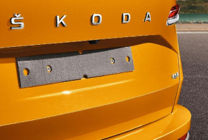 Skoda Unterlage für Kennzeichen 2 er Set Kennzeichenunterlage KEA075004