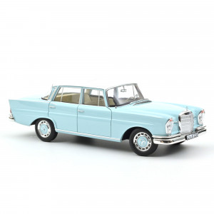 Mercedes-Benz 220S W111 Limousine 1965 1:18 Modellauto Miniatur 1/18 183920 Norev