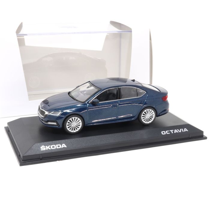 Skoda Octavia Limousine A8 1:43 Lava Blue 5E9099300 W5Q Modellauto Miniatur Blau