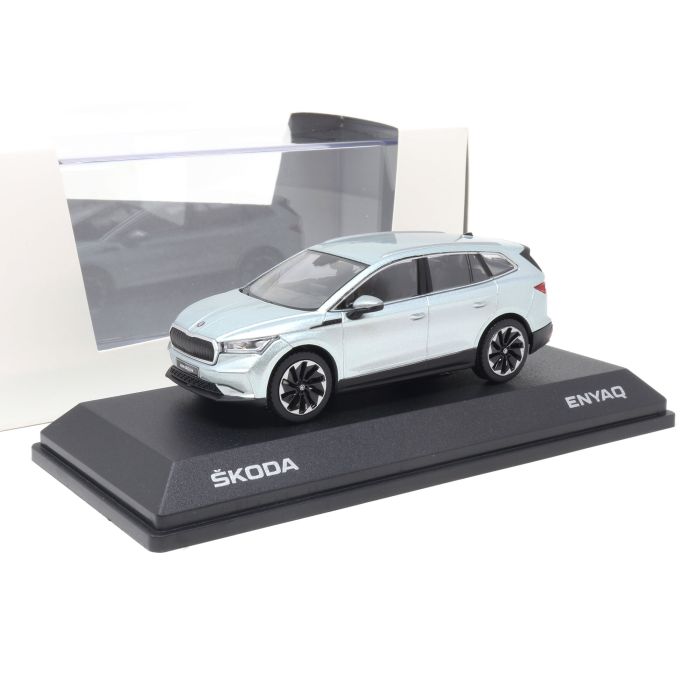 Skoda Enyaq iV 1:43 Arctic Silver 5LA099300 F7B Modellauto Miniatur Silber