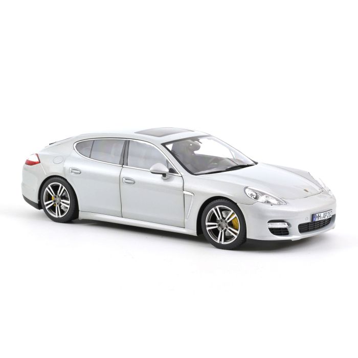 Porsche Panamera Turbo 2009 1:18 Modellauto Miniatur 1/18 Silber Silver 187609