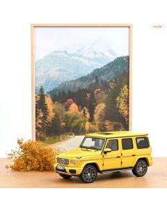Mercedes Benz G Klasse 2024 Sonnengelb 1:18 Modellauto Norev 183038