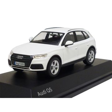 Audi Q5 1:43 Ibisweiss 2017 5011605631 Modellauto iScale Weiß