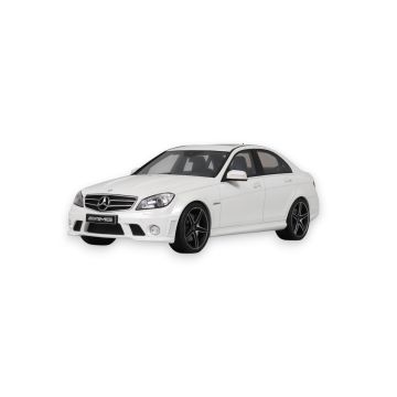 Mercedes Benz C63 AMG Diamond White 2007 1:18 Modellauto GT Spirit GT928