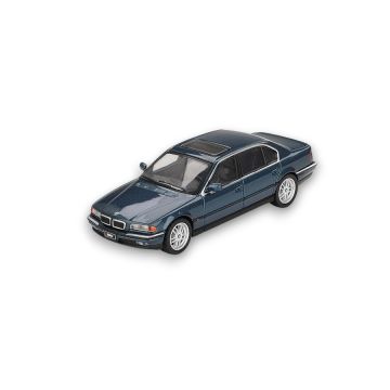 BMW 750IL (E39) Sorrento Blue Metallic 1998 1:64 