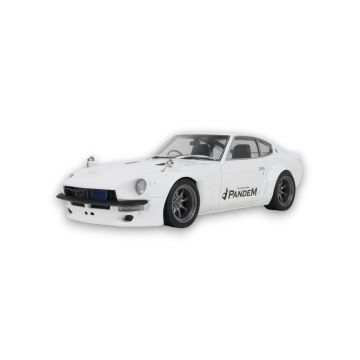 Pandem Nissan Fairlady Z 2015 1:18 